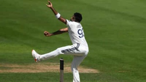 Bumrah Sidesteps Ball Change Controversy, Focuses on Lord's Performance Amidst Umpire Discussions