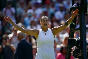 Alcaraz Cruises, Sabalenka Battles Through, Anisimova and Fritz Complete Wimbledon Semifinal Lineup