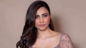 Daisy Shah Exposes Controlling Behavior of Ex-Boyfriend in Bollywood: 'Couldn't Handle a Strong Woman'
