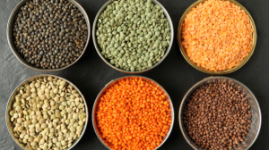 Experts reveal: These 7 high-fibre foods could help protect against cancer