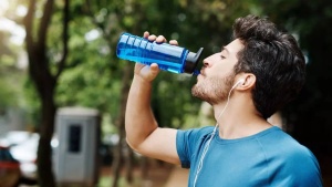 Electrolyte Powder Drinks: Are They a Fast Track to Hydration or a Health Risk? A Deep Dive.